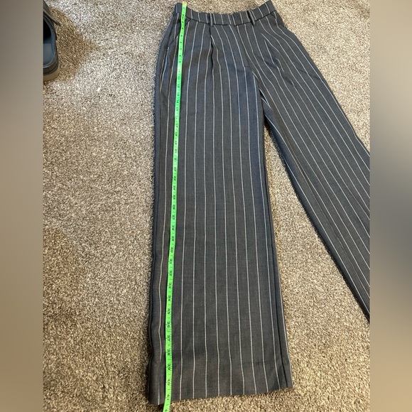 Abercrombie & Fitch Gray Pinstripe Trousers - Picture 9 of 11